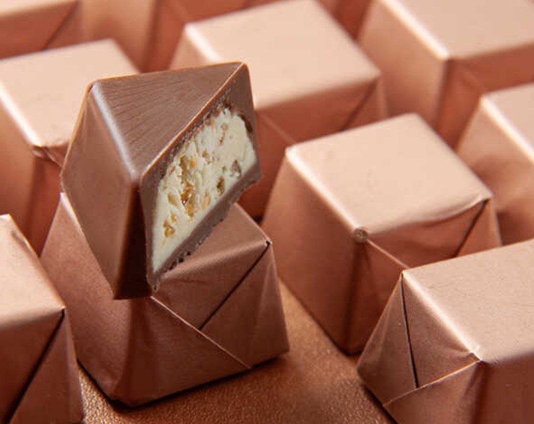 شوكولا حلوة بالكيندر مع الكروكان المقرمش