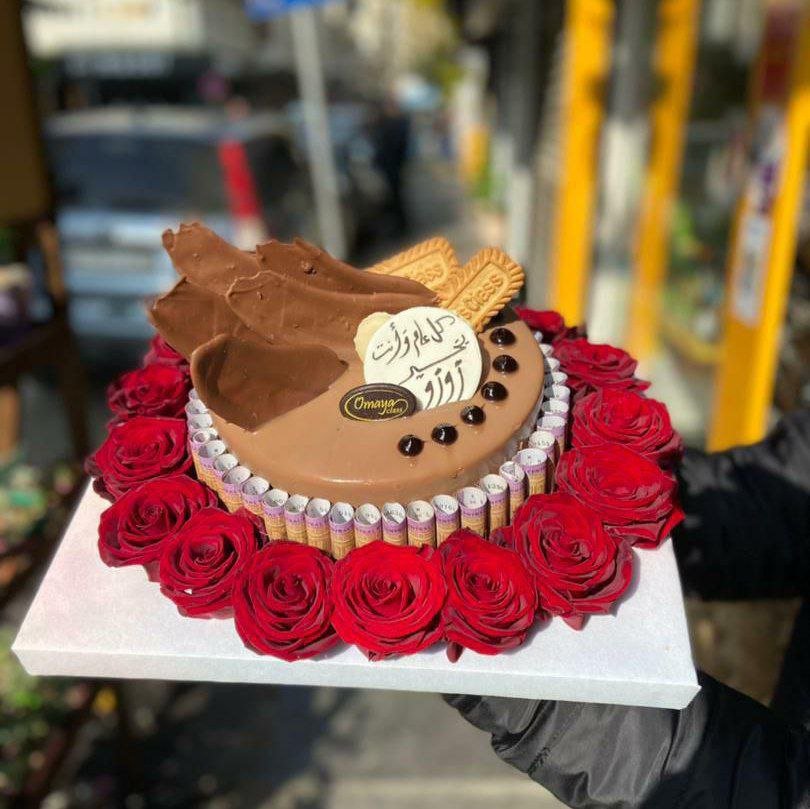 قالب كيك مع ورد و مبلغ 500 الف