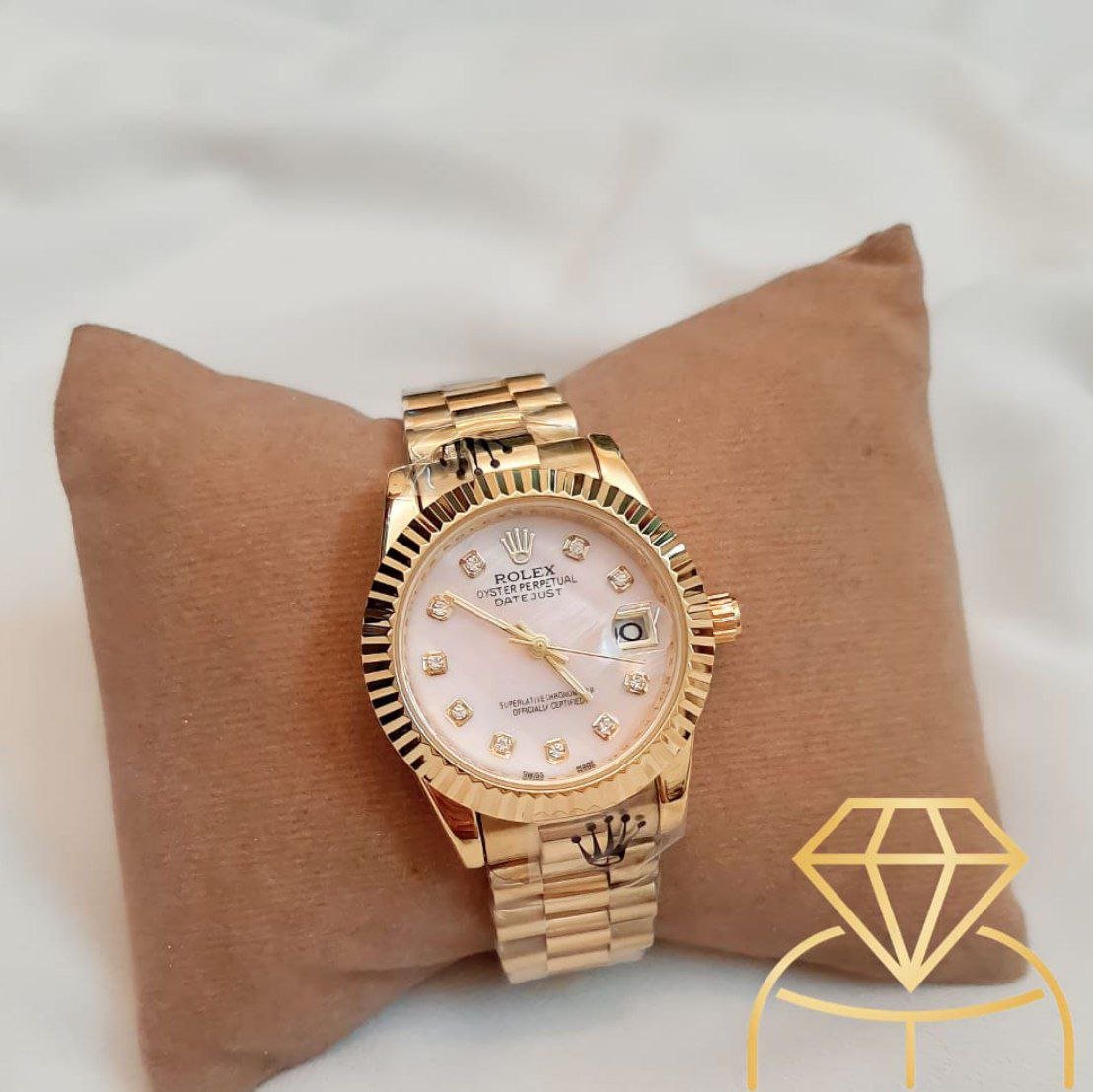 ساعة نسائية 11