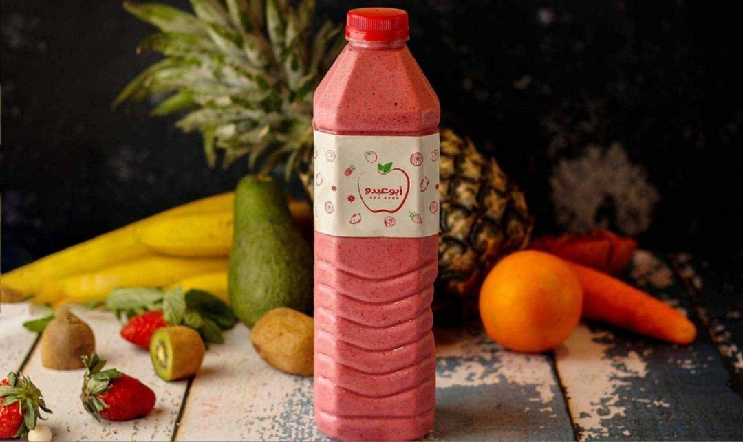 عصير موز وحليب وفريز