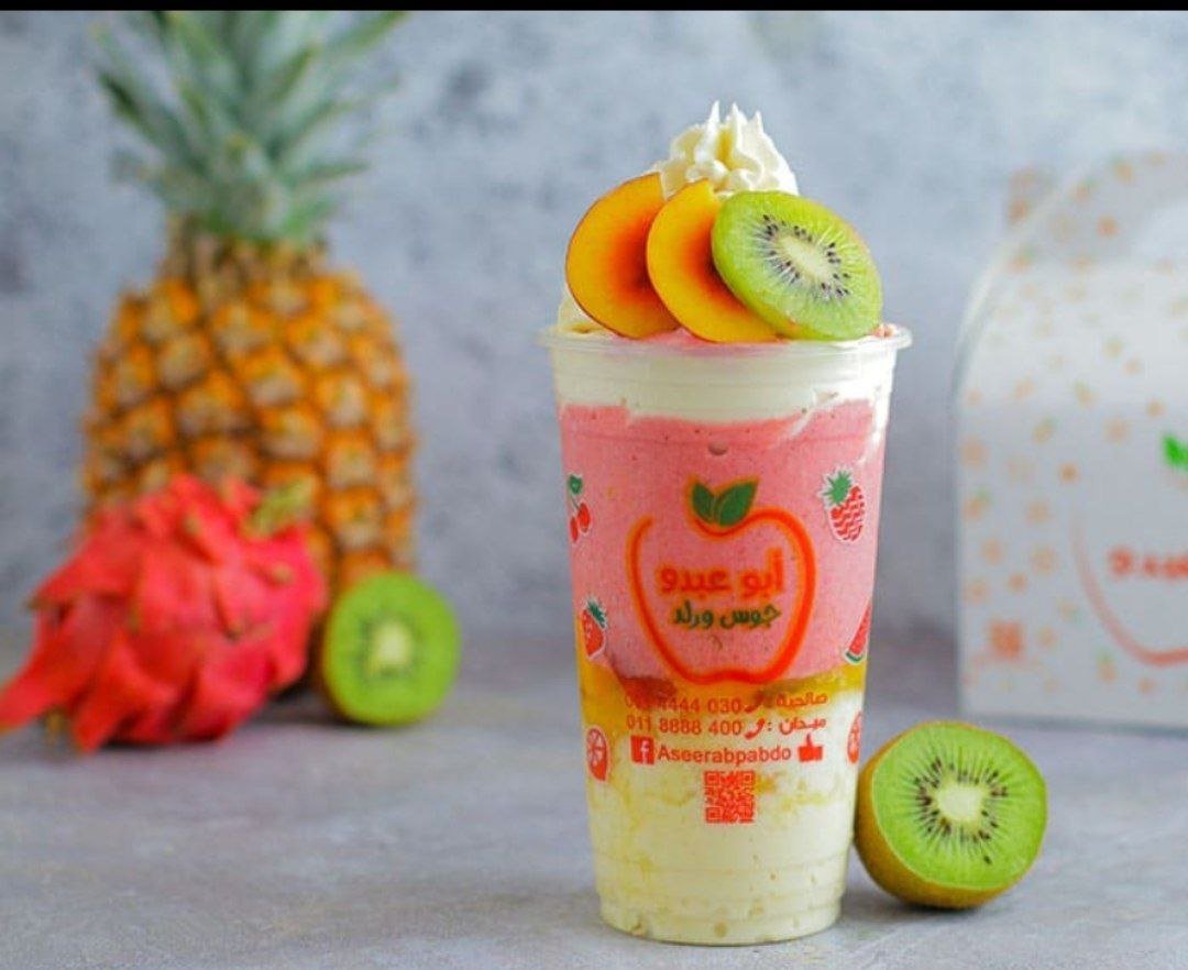 قشاطي موز وحليب وفريز